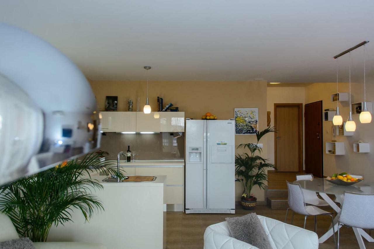 Sunrise App Apartment โตรกีร์ ภายนอก รูปภาพ